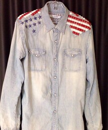 THREE3 TO2 FIVE5 | 星条旗スタッズシャツ
(シャツ/ブラウス)