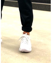 UNDER ARMOUR | スニーカー