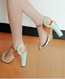 Charles and Keith | サンダル