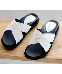 ボールドクロスストラップミュール(ビーチサンダル)