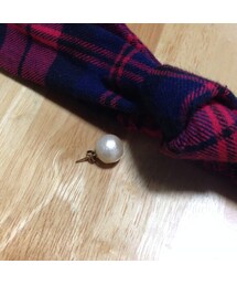 チェックヘアバンド／雑貨屋さん
パールのピアス／お母さんからのプレゼント(ピアス（片耳用）)