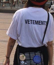 VETEMENTS | Tシャツ/カットソー