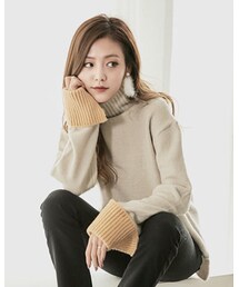 KORMARCH | バイカラーハイネックプルオーバー(ニット/セーター)