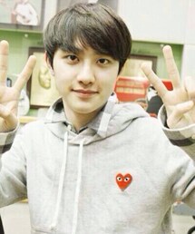 PLAY COMME des GARÇONS | PLAY COMME des GARÇONS プルオーバーパーカー(パーカー)