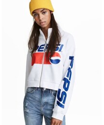 H&M | 联想到赛车手外套。(ブルゾン)