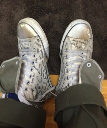 CONVERSE | コンバースハイカットリメイク
スプレーで、アンティーク感を出し、メッセージをいれてリメイク。(スニーカー)