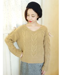 an another angelus | 袖リボンVネックケーブルニットプルオーバー/an another angelus(ニット/セーター)