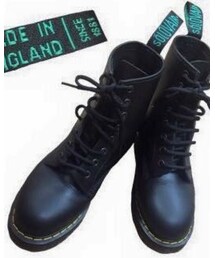 Dr. Martens | イギリスのマーチン一号店で買ったお気に入りのイギリス限定青タグマーチン♡(ブーツ)