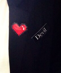 ハンドメイド 8bitハートブローチ、Devilスクエアバッジ(ブローチ/コサージュ)