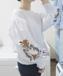 SHAKE SHAKE   | トップス