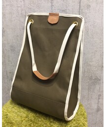 ASEEDONCLOUD | 裏に大きなポケット。中もポケット。紐を引っ張ると肩掛けバッグ！(トートバッグ)