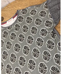 KARINE | 花柄はグリーンと赤。袖はグレー。(チュニック)