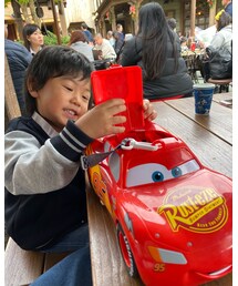 マックイーンのポップコーン入れ買ったどー❣️ | ポップコーンを1つずつくれるボクちゃん♡もっとくれ!(その他)