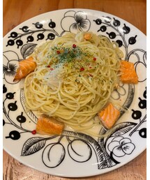 ARABIA | サーモンとキャベツのパスタ(食器)