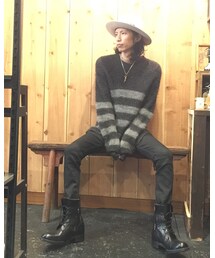 エドワード脱いでモヘアだけ そして座る | その他