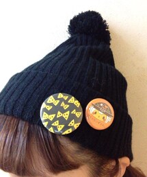 どちらも頂き物の缶バッジ♡(ブローチ/コサージュ)