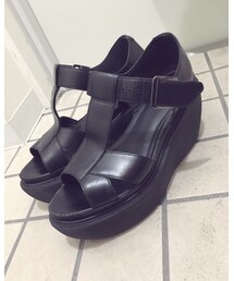 Dr. Martens | 厚底(サンダル)