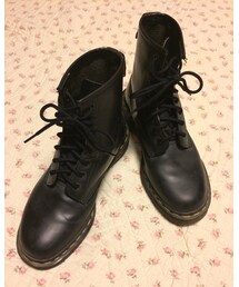 Dr. Martens | 8ホール(ブーツ)