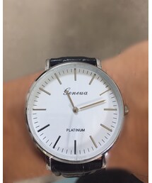 Yeneua | 何時もお世話になってるお気に入りの時計！安いのにデザインいいーおとといヒビ入っちゃったけどww(アナログ腕時計)