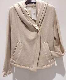 Anisha | デザインパーカ
画像はベージュ、着用はホワイトです。(パーカー)