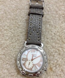 アナログ腕時計