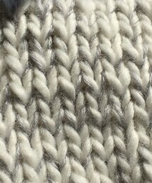 手編み | ウール白、アクリル灰、銀絹糸のmix編み(ニットキャップ/ビーニー)