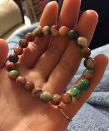 香港土産 | 香港の翡翠市場で彼氏が買ってきてくれた珠数ブレス。緑とピンクのグラデーションがキレイ。(ブレスレット)