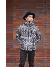 WHITE MOUNTAINEERING | BANDANNA PATTERN PRINTED MOUNTAIN PARKA(マウンテンパーカー)