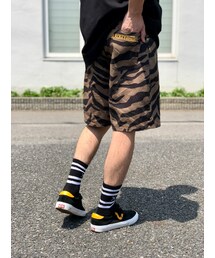 BlackEyePatch | ZEBRA STRIPED SHORTS(その他パンツ)