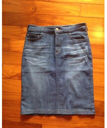 CECILE | ひざ下デニムスカート。設計通りのライズで着るとバランスが悪いので、ジャストウエストで着ること。(デニムスカート)