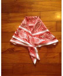 Cecile | サテンペイズリー柄スカーフ。55cm正方形で程良いボリューム感(ストール/ショール)