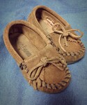 Minnetonka(ミネトンカ)の「シューズ(モカシン/デッキシューズ)」