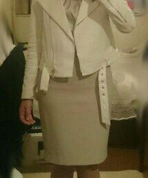 BEIGE | スカート