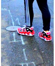 more  up tempo | スニーカー