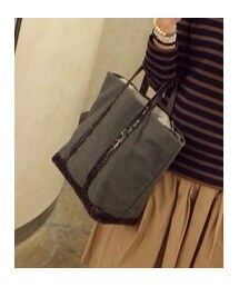 vanessabruno | エッヂは真紅のスパンコール。リサイクルショップでみつけました♪(トートバッグ)