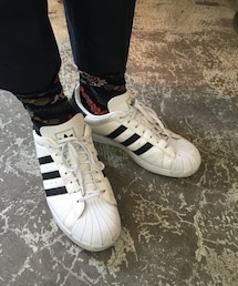 adidas | ソックスはアンティパスト！
(スニーカー)