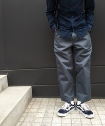 Scye | アイスグレーの色がGOOD(チノパンツ)