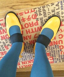 COMME des GARCONS | 黄色太ストラップラウンドトゥシューズ(その他シューズ)