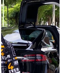 Tesla | その他