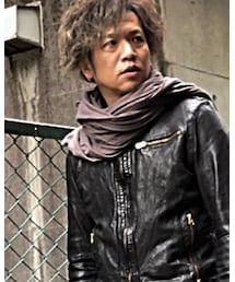 fLuXus. | マフラー