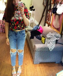 Yami&Heymitemite | 碎花上衣➕破洞男友褲(Tシャツ/カットソー)