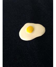 chambre de charme | 陶器目玉焼きブローチ(ブローチ/コサージュ)