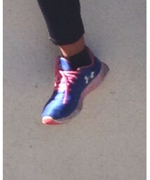 UNDER ARMOUR | スニーカー