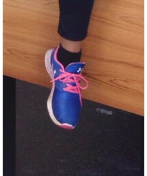 UNDER ARMOUR | スニーカー