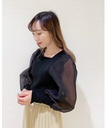 袖のシアー素材が可愛い♡ | トップス