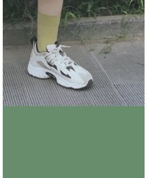 锐步 | スニーカー