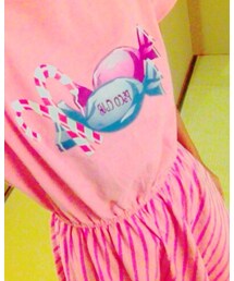 PECO CLUB | PECO CLUBでゲットしたワンピースです💜  デザインがかわいくてキャンディをイメージしたデザインだそうです💫(ワンピース)