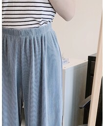 Others. | チノパンツ