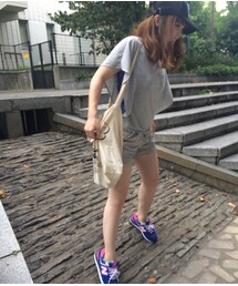 水流れてるていで遊んでます。(スポーツグッズ)