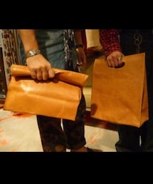 BEAMS PLUS | レザーショッピングバック(クラッチバッグ)